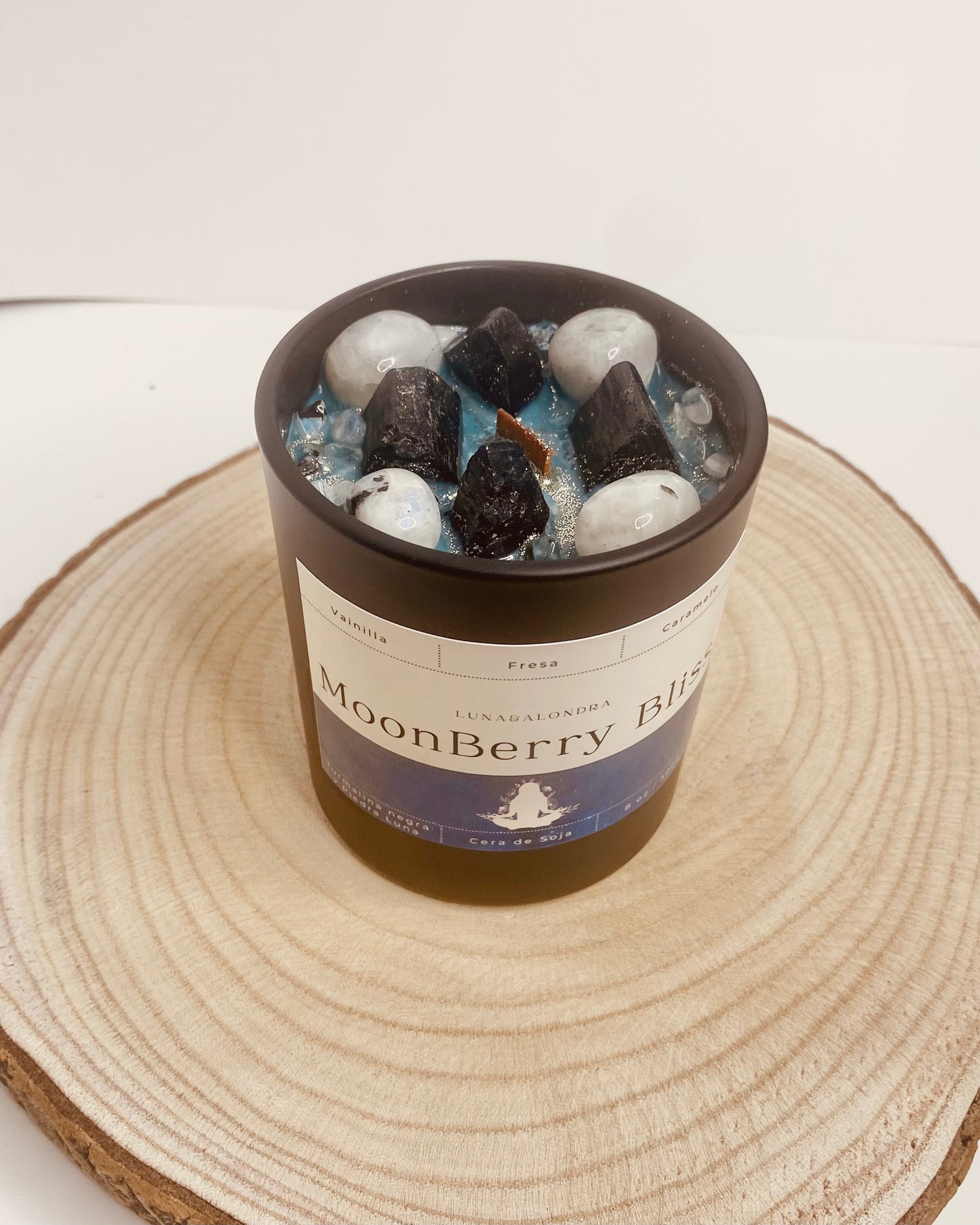 Moonberry Bliss – La Magia de la Luna y la Energía Protectora